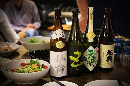居酒屋の料理の写真